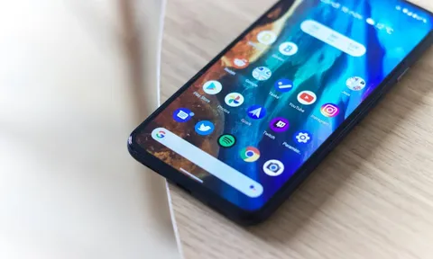 Ứng dụng nghe lén mà người dùng nên gỡ sớm