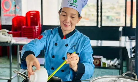 Bà mẹ U50 mơ ước khởi nghiệp với bếp chay