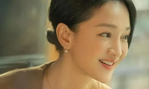 Nữ diễn viên hạng A sống trong căn nhà 300 tỷ