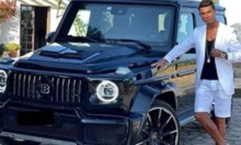 Tin được không: Ronaldo không nhớ nổi mình có bao nhiêu chiếc xe trong BST siêu xe 700 tỷ đáng gờm nhất thế giới