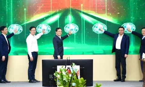 Petrovietnam và Vietsovpetro khánh thành giàn đầu giếng BK-24