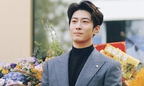 Tài tử Đậu Kiêu lần đầu lộ diện, để lộ 1 chi tiết quan trọng giữa tin đồn ly hôn