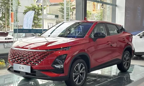 Omoda & Jaecoo tiếp tục giảm giá: Omoda C5 rẻ ngang Sonet, Jaecoo J7 ‘xanh chín’ với CX-5, Tucson