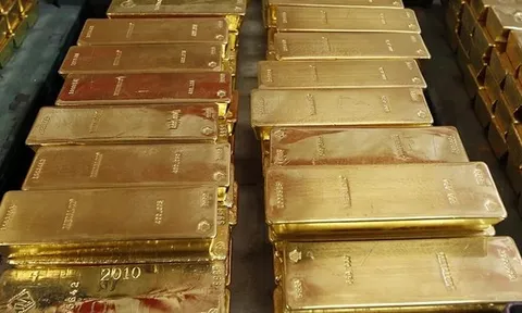 Một quốc gia tại châu Âu đang nắm giữ hơn 520 tấn vàng, dự định "gửi nhờ" ở hai cường quốc
