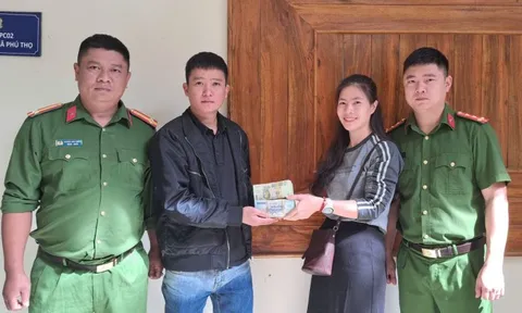 Chuyển nhầm 450 triệu đồng cho người lạ, người phụ nữ "cầu cứu" công an, giúp lấy lại toàn bộ số tiền