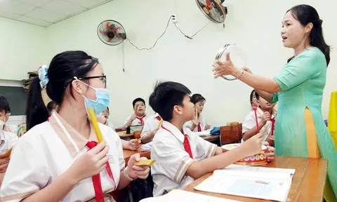 Lương được xếp cao nhất: Tiếp thêm động lực cho nhà giáo