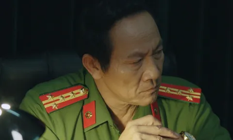 Thoát vai "ông trùm", NSƯT Hoàng Hải trở thành Đại tá công an