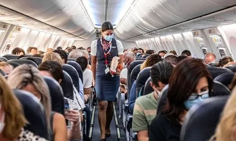 Tiếng 'đing' và ký hiệu lạ ở máy bay, ngôn ngữ bí mật giữa tiếp viên và phi công