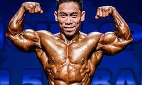 Chàng trai Việt Nam chỉ cao 1m58 nặng 45kg lột xác thành quái vật thể hình khiến tất tất cả ngỡ ngàng