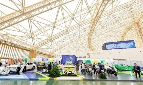 Hàng trăm gian hàng của doanh nghiệp Việt Nam và Mỹ, Đức, Nhật Bản, Hàn Quốc... tham dự Tuần lễ Công nghiệp và Công nghệ Việt Nam 2025