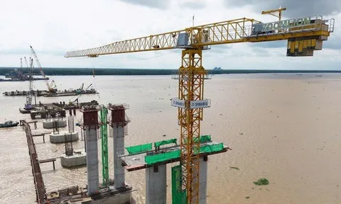 Đèo Cả báo tin vui: Cầu có trụ tháp cao tương đương tòa nhà 35 tầng, nhịp chính dài thứ 2 Việt Nam vừa vượt tiến độ