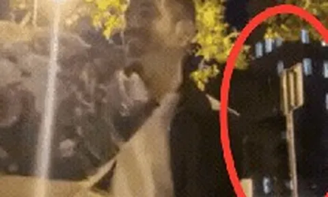 Cặp đôi đang ôm hôn tình tứ thì Messi đi ngang qua, biểu cảm ngẩn ngơ của chàng trai khiến netizen cười ngất