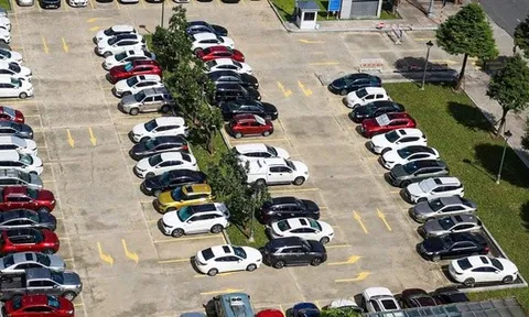 Đà Nẵng thanh lý 5 ô tô công, giá 15 triệu đồng/chiếc