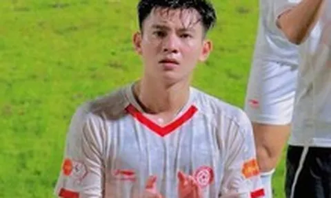 Sốc visual Phan Tuấn Tài