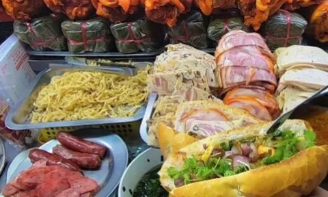 Sau vụ ngộ độc ở TP.HCM: Nhiều người e dè ăn bánh mì, sợ nguyên liệu 'trôi nổi'