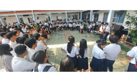 Vì sao Sở GD-ĐT TP HCM yêu cầu 252 đơn vị báo cáo hoạt động đấu thầu, các dự án mua sắm?