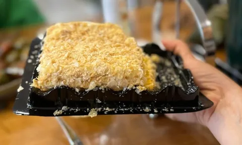 Chiếc bánh 85.000 khiến 2000 người "chầu chực" chờ mua ở Hà Nội