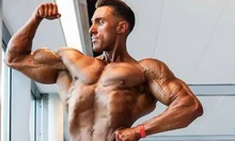 Quái vật thể hình có một không hai trên thế giới, xem ảnh chỉ có sốc