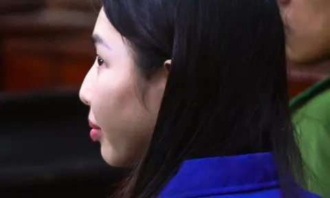 Thuỳ Tiên khai nhận "sử dụng 2 - 3 viên kẹo mỗi ngày" theo khuyến cáo do không thích ăn rau