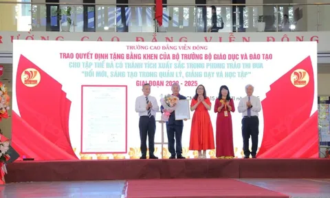 Trường CĐ ngoài công lập duy nhất nhận bằng khen của Bộ GD- ĐT về thành tích xuất sắc