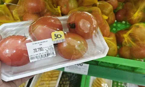 Bất ngờ: Rau siêu thị rẻ hơn chợ truyền thống gần một nửa