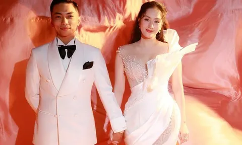 Phan Hiển vinh dự Huân chương Lao động hạng Ba, Khánh Thi có phản ứng gây chú ý