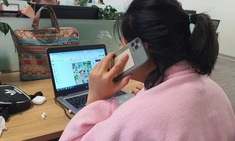 Cô gái ở Hà Nội thực hiện 8 lần chuyển 500 triệu đồng vào dự án của ngân hàng, lần thứ 9 quay xe báo công an