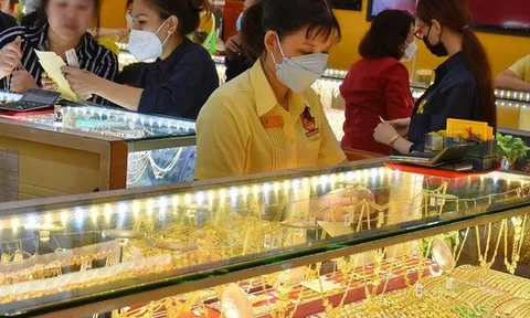 Giá vàng hôm nay 24-11: Vừa mở cửa đã tiếp tục giảm