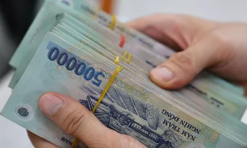 Tiền thưởng Tết, lương tháng thứ 13 sẽ tính thuế thu nhập cá nhân thế nào?