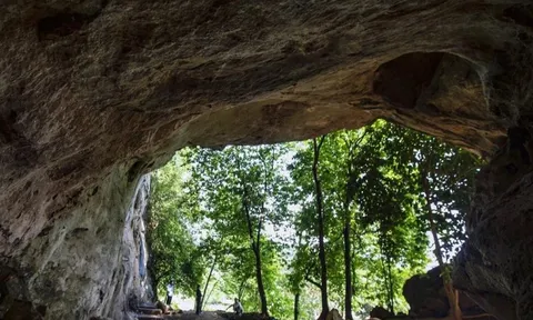 Tu bổ, phục hồi Di tích Hang xóm Trại và Mái đá làng Vành, tỉnh Phú Thọ