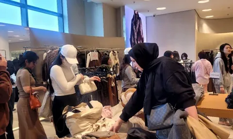 Mua sắm ngày Black Friday: Nơi đông khách, nơi ế ẩm dù giá giảm tới 70%-80%