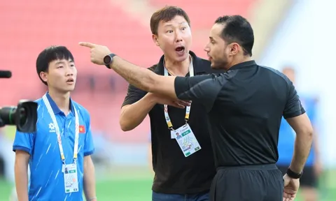 Clip bàn thắng gây tranh cãi của Nguyễn Đình Bắc tại SEA Games 33