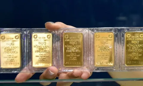 Giá vàng tăng cao vì sao người mua vẫn lỗ?