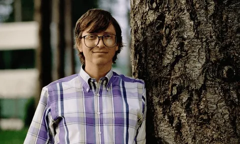 Chiếc CV cách đây 50 năm Bill Gates bị đào lại, nhìn số tiền ông kiếm được năm 20 tuổi ai cũng thốt lên: "Hoá ra là tỷ phú từ thời sinh viên"