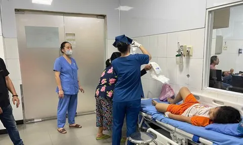 Bao nhiêu khách ăn bánh mì liên quan vụ ngộ độc ở Phan Thiết?