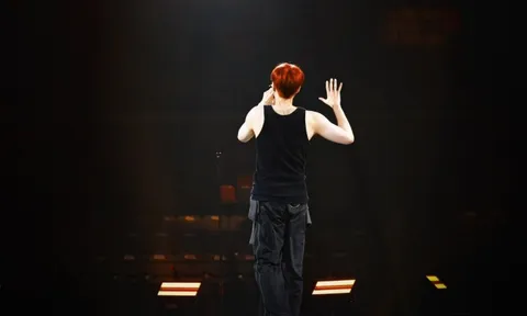 Ca sĩ được coi như báu vật, từng tổ chức concert ở SVĐ Quốc gia nay bị ghẻ lạnh, gạt khỏi nhóm?