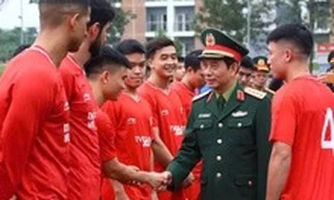 Đại tướng Phan Văn Giang, Bộ trưởng Bộ Quốc Phòng gặp mặt, động viên CLB Thể Công – Viettel