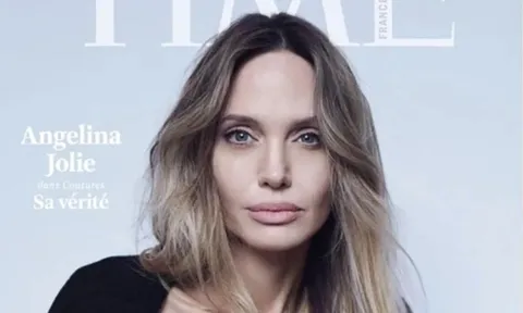 Angelina Jolie công khai vết sẹo cắt bỏ ngực