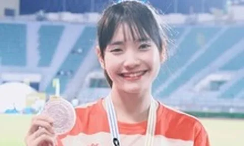 Gặp hotgirl Việt Nam 19 tuổi hot rần rần trên báo Thái Lan, thẹn thùng khi được gọi là "nàng tiên điền kinh"