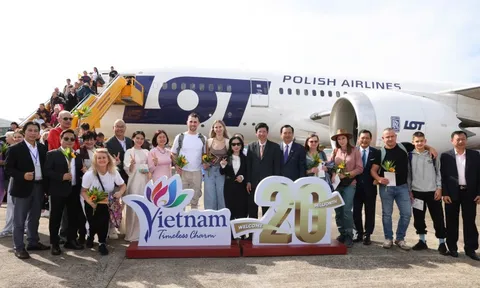 Việt Nam chính thức đón khách du lịch quốc tế thứ 20 triệu