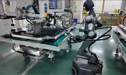 Đi trước thời đại, nhà sản xuất pin xe điện lớn nhất thế giới thành công đưa robot hình người tích hợp AI vào dây chuyền - đạt hiệu suất không ai dám tin