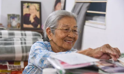 Nữ NSƯT cả nước yêu mến nhập viện cấp cứu ở tuổi U100