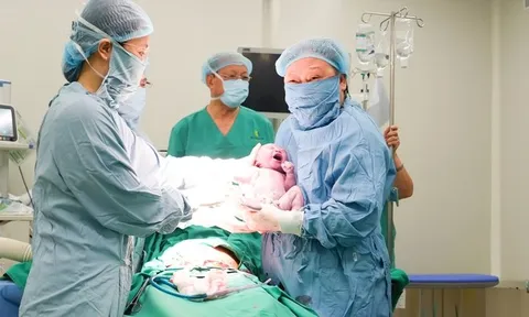 "Em bé US-HIFU" đầu tiên tại Việt Nam chào đời