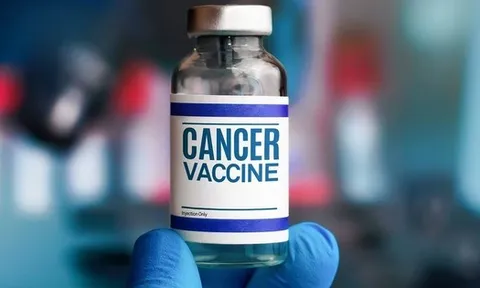 Mỹ phát triển vắc-xin ung thư mRNA dựa trên "dư âm" COVID-19