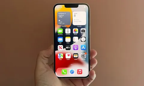 Mẫu iPhone "bình cũ rượu thơm", giảm kịch giá còn 11 triệu: Hàng mới cứng, rẻ, đẹp, đáng mua nhất cuối 2025
