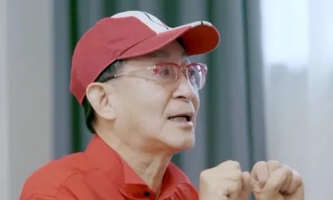 Lục Tiểu Linh Đồng đáp trả