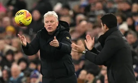 Quyết định gây tranh cãi của VAR khiến Everton ôm hận trước Arsenal