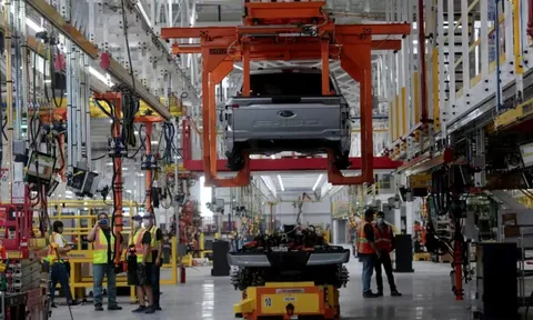 Cú sốc xe điện: Loạt nhà sản xuất pin và xe ô tô tại châu Á quay xe, điều chỉnh kế hoạch, xe xăng và hybrid dự kiến sẽ hồi sinh