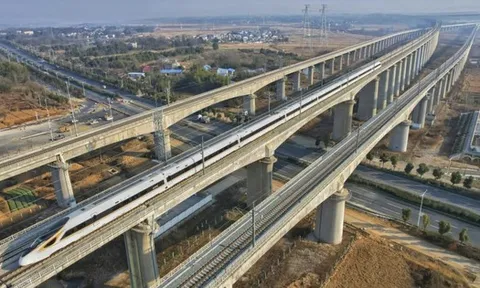 Đầu tư công: Từ động lực trước mắt đến nền tảng phát triển lâu dài