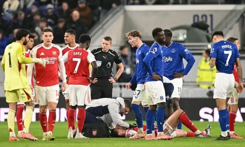 Tin xấu dồn dập Arsenal nguy cơ mất ngôi đầu?